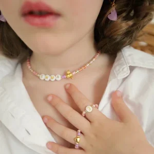 Collier en perles et message « Les Téméraires »